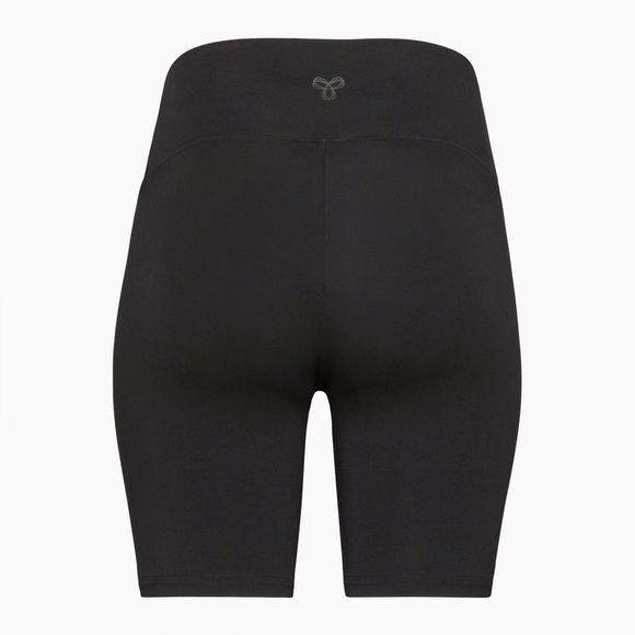 Aritzia TNA Atmosphere Mid-Rise Black Biker Shorts - Picture 3 of 6